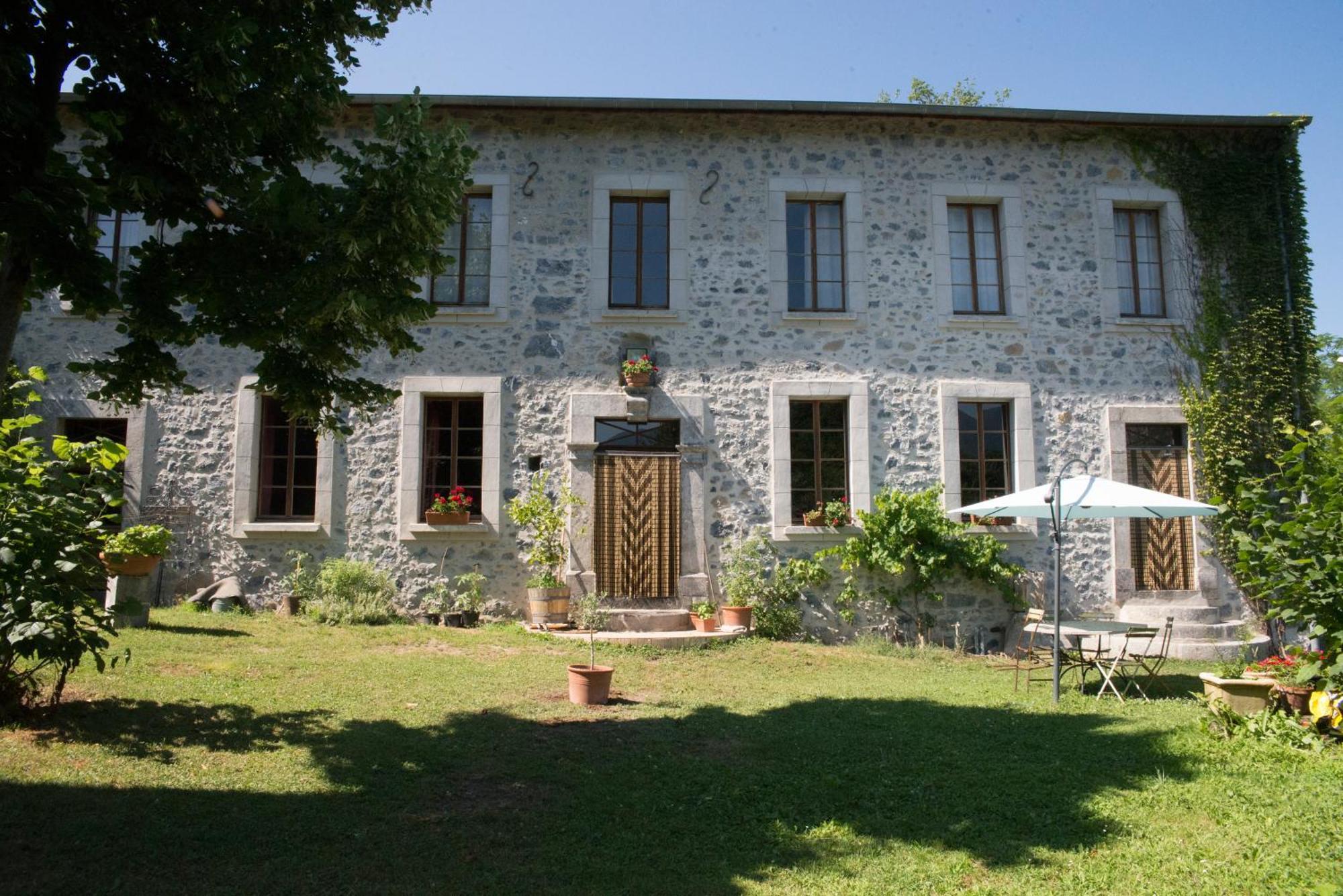 Les Ondines Otel Gembrie Dış mekan fotoğraf