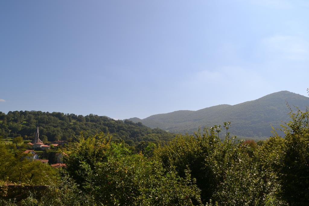 Les Ondines Otel Gembrie Dış mekan fotoğraf